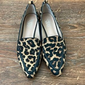 Leather leopard skin design flats